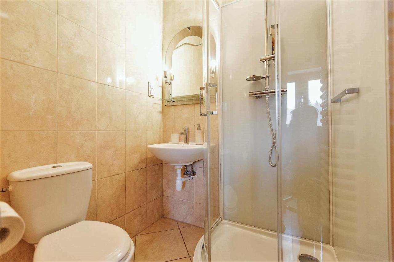 Dom Goscinny Borsuczyna Wetlina Ngoại thất bức ảnh